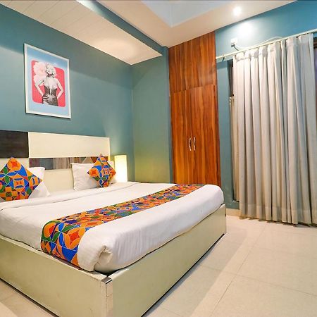 Fabhotel Church House Rohini Делхи Екстериор снимка