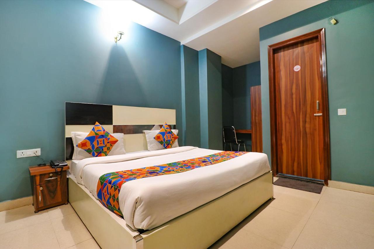 Fabhotel Church House Rohini Делхи Екстериор снимка