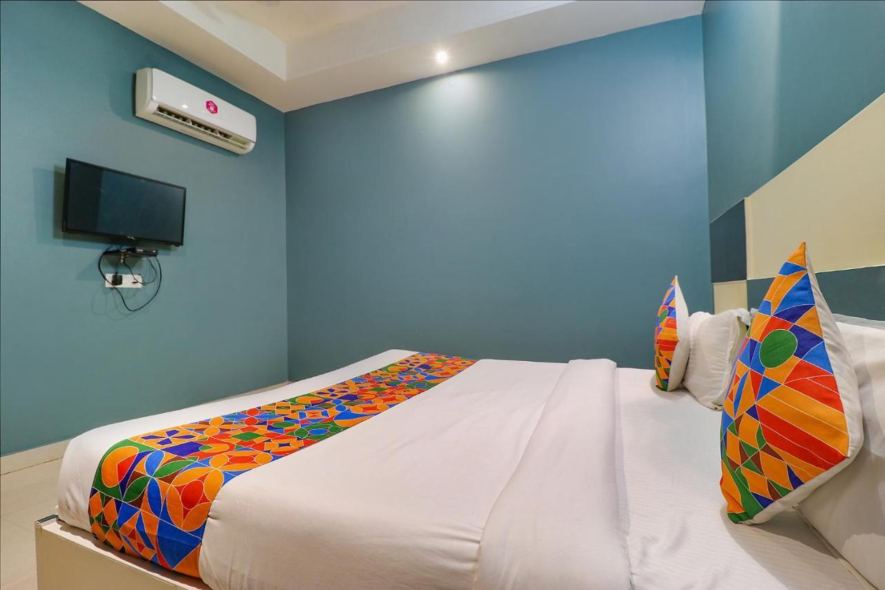 Fabhotel Church House Rohini Делхи Екстериор снимка